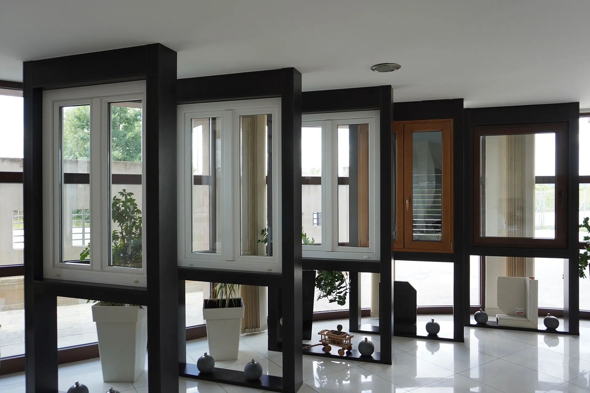Top Level - izrada i montaža aluminijumske i PVC stolarije